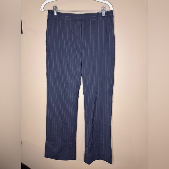 Theory Pants - 👖 Theory Pinstripe Virgin Wool Blend Trousers - Size 8